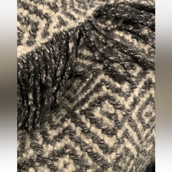 manos del uruguay Decor/ Table Cloth Runner Wool Alpaca Blend 35X26 - Picture 6 of 6